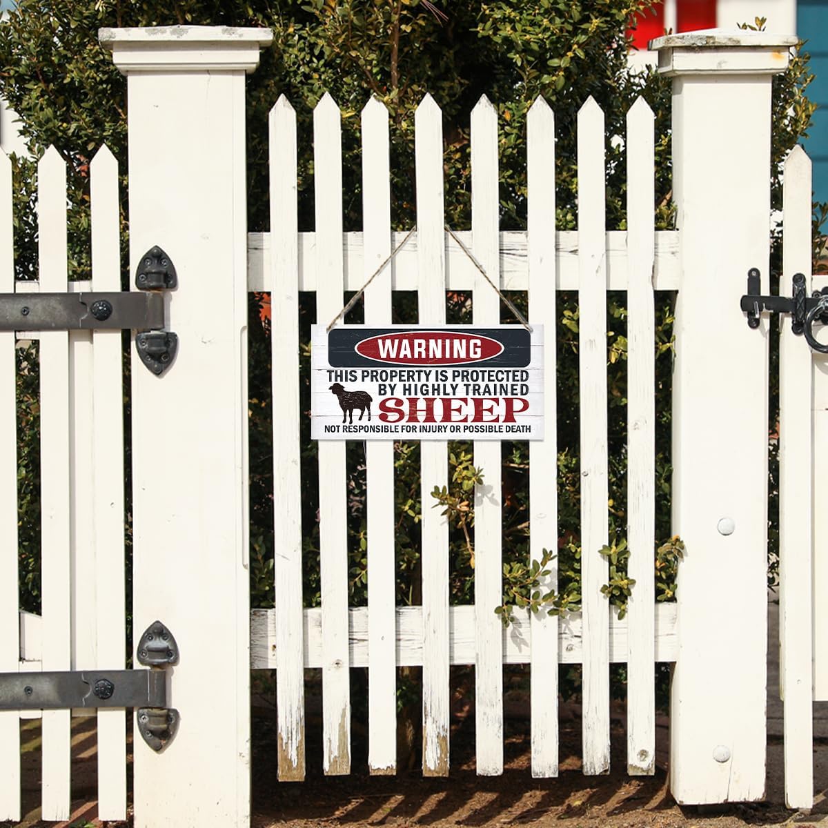 Funny Warning Signs, The Property is Protected By Highly Trained Sheep Sign, Decorative Wood Hanging Wood Plaque, Sheep Wall Decor, Farm Fence Decor, Home Garden Decor for Indoor Outdoor Use