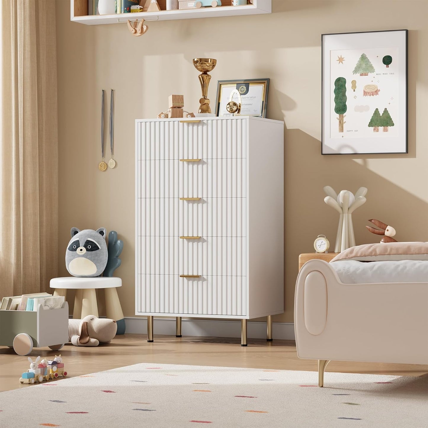 GarveeHome Fluted 5 Drawer Dresser for Bedroom, 47.2" Tall Modern Chest of Drawers with Deep Drawers and Wide Top, Wooden Dresser Organizer for Living Room, Hallway, Kids Room, White