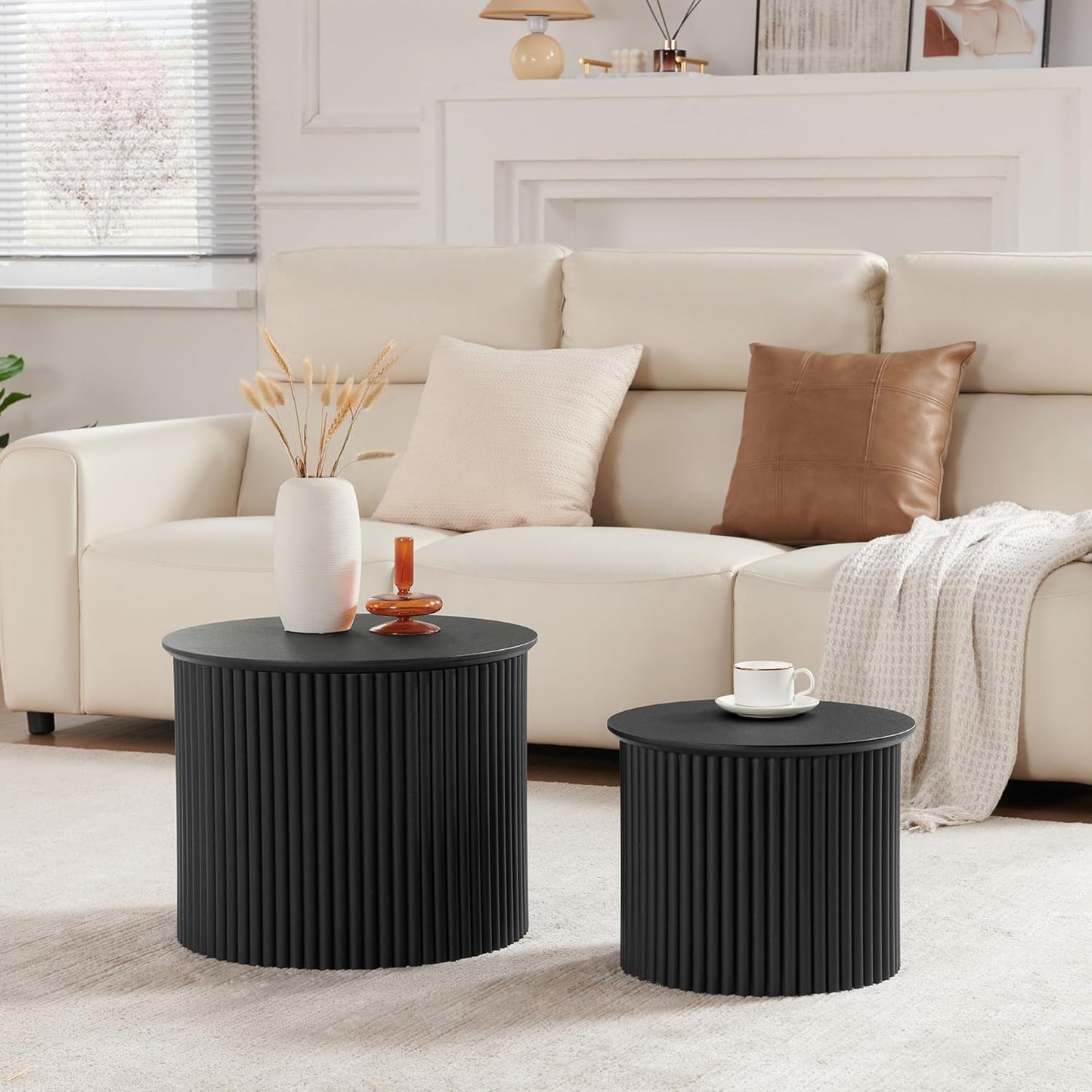 Small Fluted Round Nesting Coffee Table Set of 2, Mid Century Modern Coffee Table Circle Side Table, Wood Nesting Table Farmhouse End Tables Set for Living Room, Bedroom, Small Spaces(Black